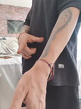 Chat +18 de AlphaMasterXxx ao vivo