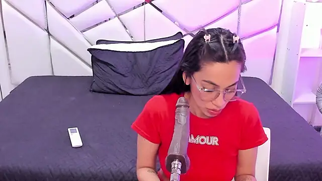 Chatroom XXX en direct de GabbieSkinny