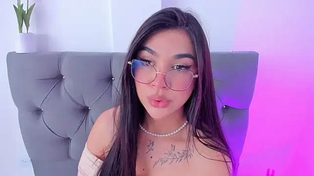 RoseCassie Show in webcam
