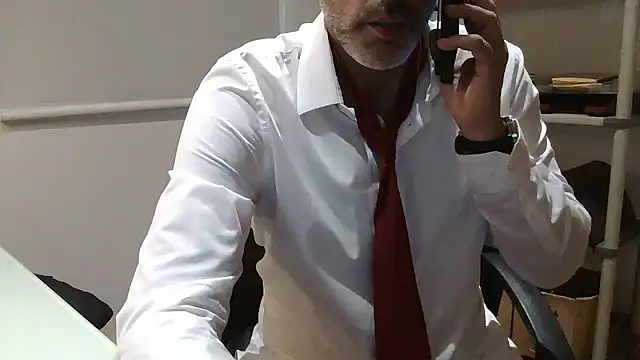 XXX chat uživo modela 66MA69