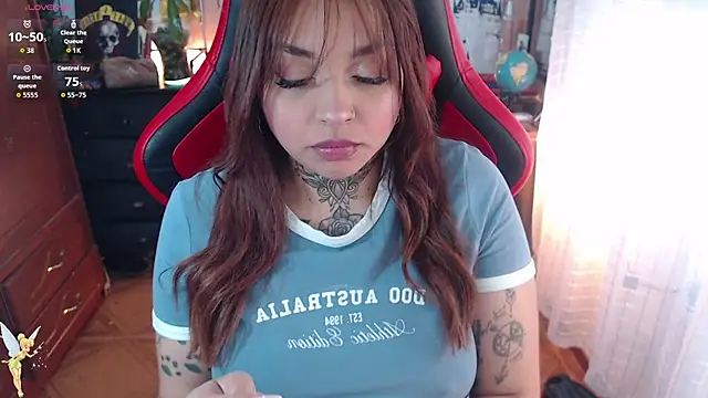 natyk_m Adlı Modelin Canlı XXX Sohbeti