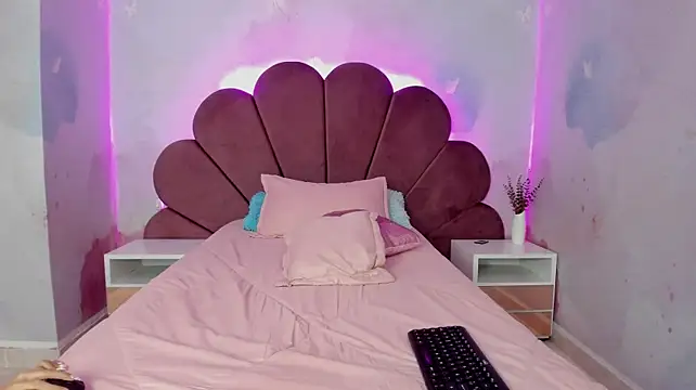 Živý XXX chat Emilly_Chan