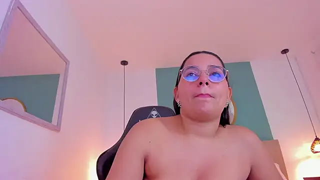Živý XXX chat lucy_blue28