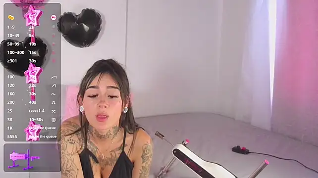 צ'אט XXX בשידור חי של mollyblue333