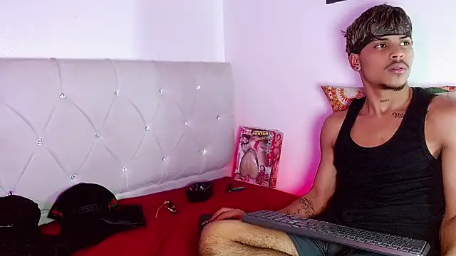 Angel_foxc13's Live XXX Chat