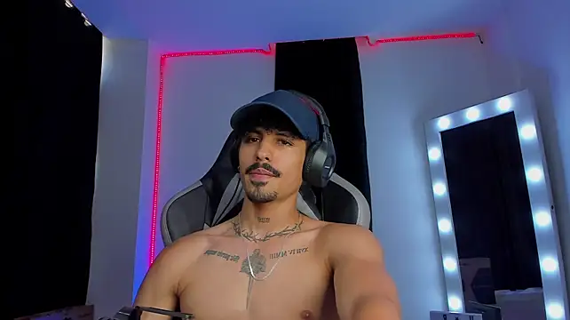 Lukeetaylorn Live XXX chat
