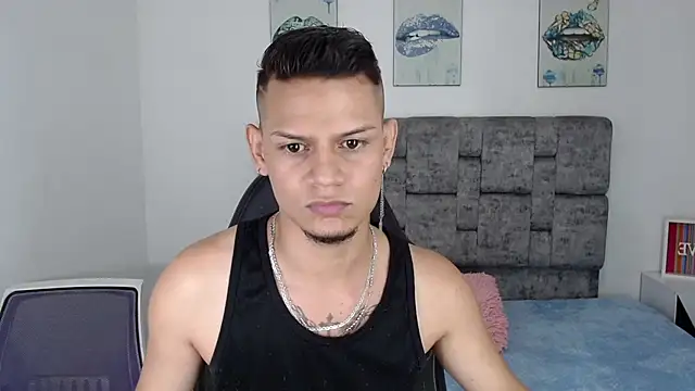 axcel_boy_'s Live XXX Chat