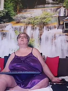 QueenPammy1: απευθείας συνομιλία ΧΧΧ