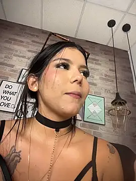 CherrySmirkXXXのライブXXXチャット
