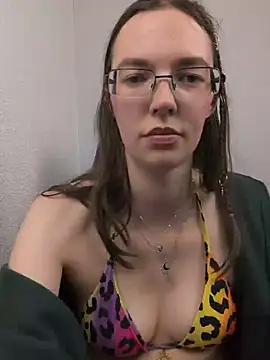 MrsCrazy18 Adlı Modelin Canlı XXX Sohbeti
