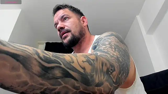 Chat XXX ao vivo de musclemonster31