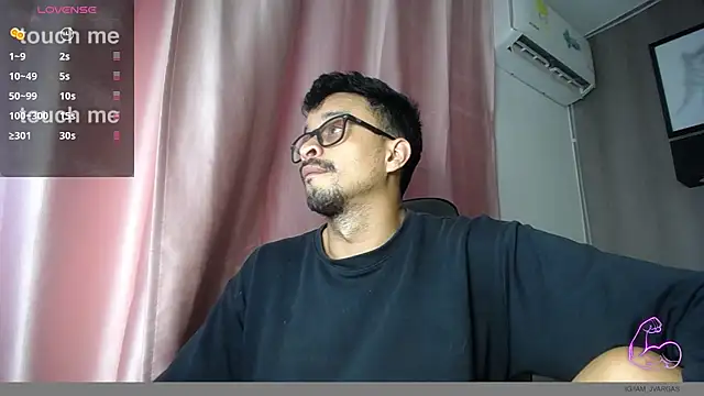 Amir_guy_ Live XXX-chat