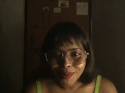 Chatroom XXX en direct de raveena_hot