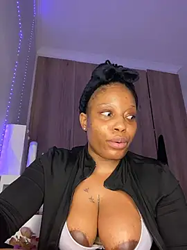 RainBougie's Live XXX Chat