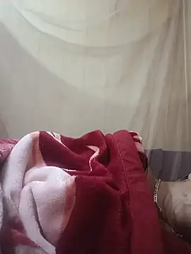 Chilly-wet Chat XXX live