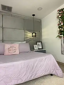 VictoriaShellby Adlı Modelin Canlı XXX Sohbeti