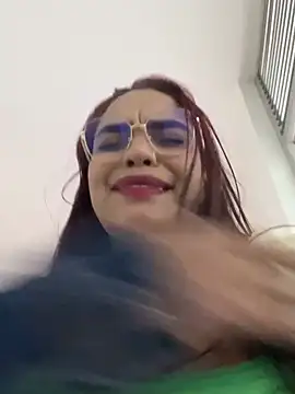 Živý XXX chat Sara-77