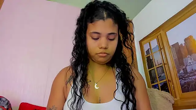 Chat +18 de EllyBloom ao vivo