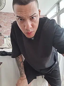 Онлайн чат XXX AlphaMasterXxx
