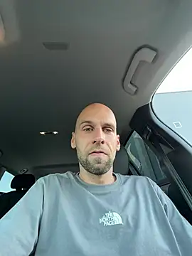 _oliver_it élő XXX-chatje