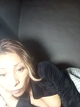 Živý XXX chat alexiajames_13