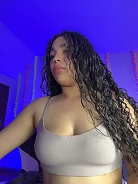 Chat +18 de Nanis_ec ao vivo