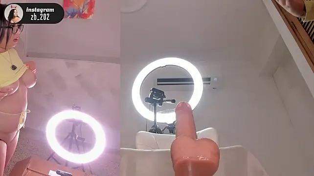 zoe_backer Chat XXX in diretta