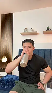 Alexander_ConnorのライブXXXチャット