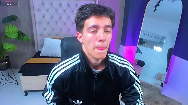 Austinbolt Chat XXX live