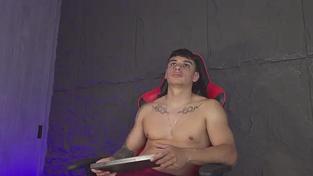 Онлайн чат XXX joseph_boy