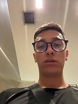 Thiago_Jones1 라이브 XXX 채팅
