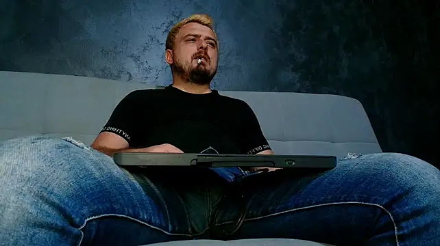 Онлайн чат XXX CLOUDYMarkWayne