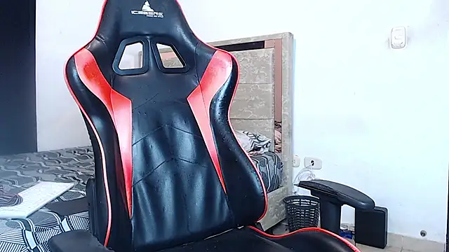 Živý XXX chat Javier_Hot27_