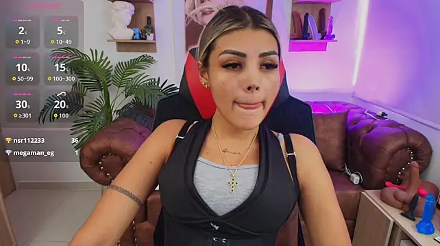 Chat +18 de SALOOMEE__ ao vivo