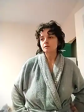 Amy01112 Live XXX-chat