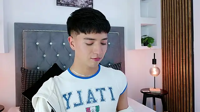 Živý XXX chat Keen_Nico