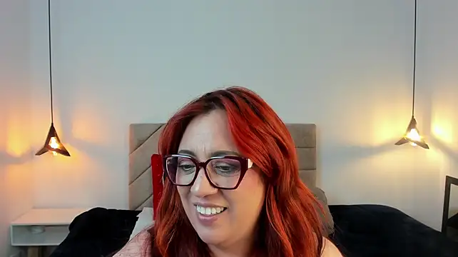 צ'אט XXX בשידור חי של Victoria_Adamns