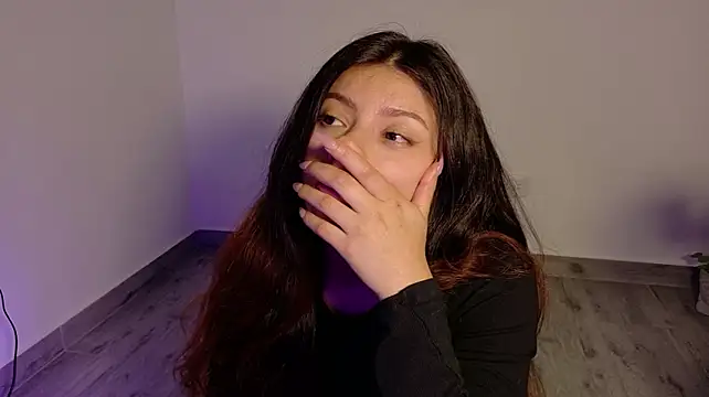 Adrianna5_'s Live XXX Chat