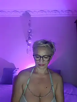 LunaBlaise Chat XXX live