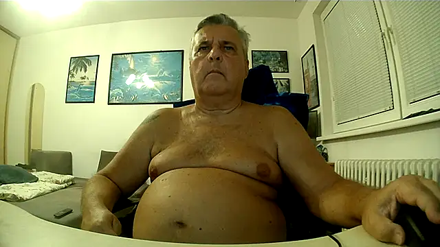 Chat XXX en directo de Robert_SK1