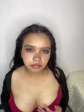 samantha_bigtits 即時 XXX 聊天