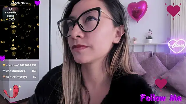 VelvetMouth_'s Live XXX Chat