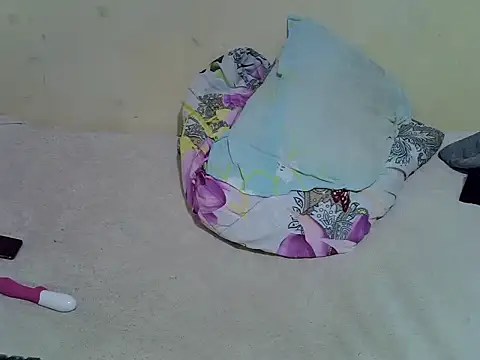 Chat +18 de LunarMuse1 ao vivo