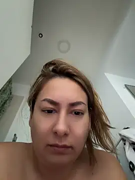 IAmScarlettLove Chat XXX in diretta