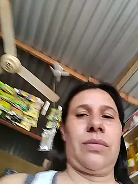 Chat XXX en directo de MIA-LARIOS