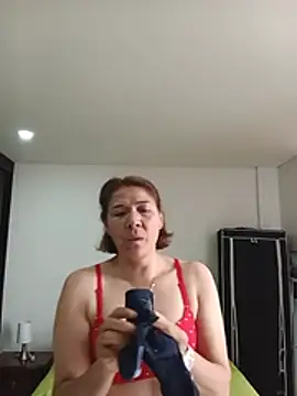MiaIsabela_ Live XXX-Chat