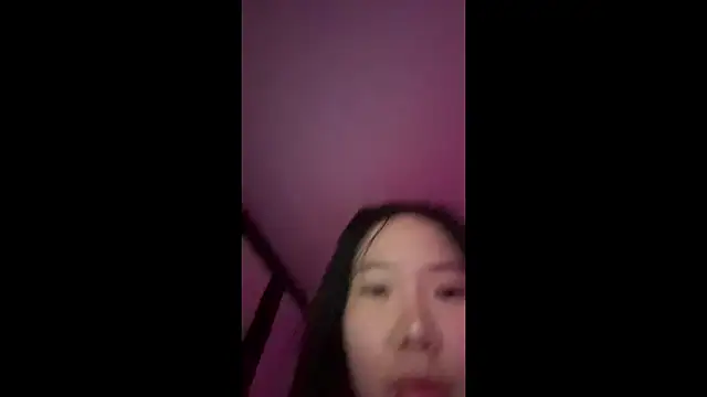 Živý XXX chat DelorasHemp