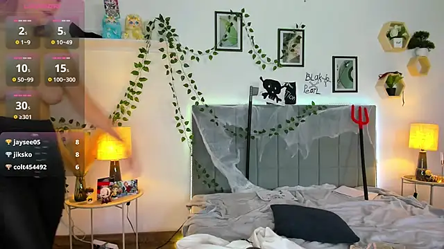 Živý XXX chat DellaRows