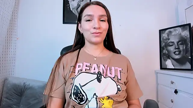 Živý XXX chat miataylorr1