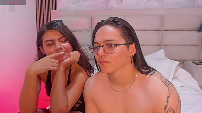 Онлайн чат XXX BellaAndDominick